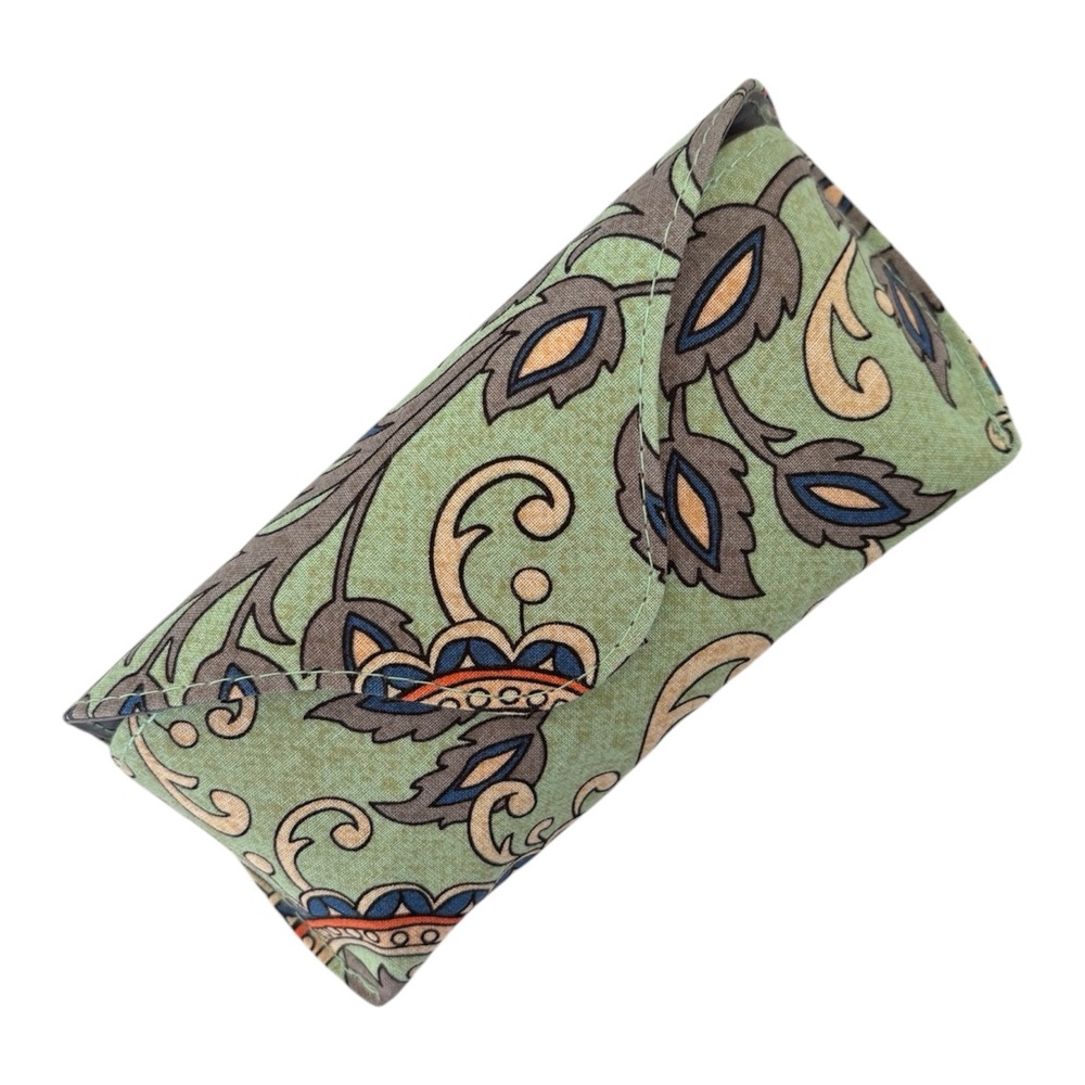 VERA BRADLEY Eyeglass Case in Fan Flowers *NEW*